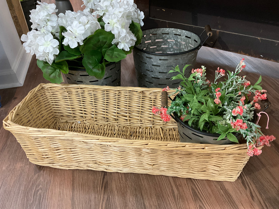 Long rectangular basket