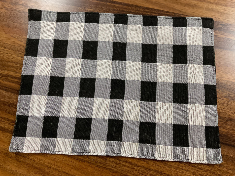 Black and white checked placemat